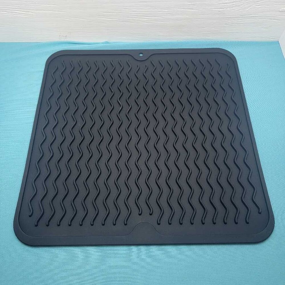 Black Silicone Grill Mat Wavy Non-Stick Heat Resistant Easy Clean Baking